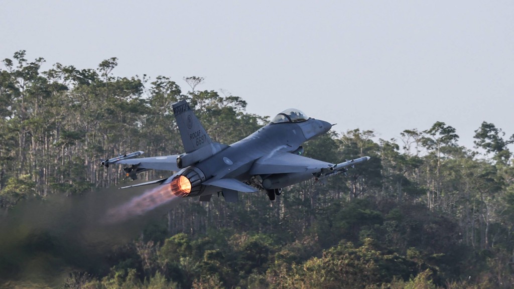 F-16V屬於四代半戰鬥機，又稱「毒蛇」（Viper）。法新社