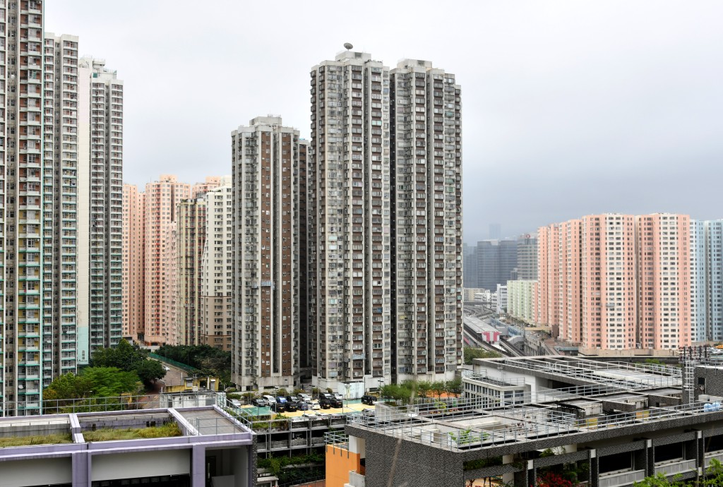 九龍灣得寶花園A座中層6室，面積282方呎，屬2房間隔，業主以1.38萬元放租約1個月後獲同區客洽詢，雙方零議價承租。