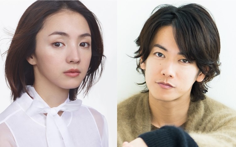 Netflix原創日劇《初戀》以實力男神佐藤健配唱而優則演的滿島光,好有新鮮感。
