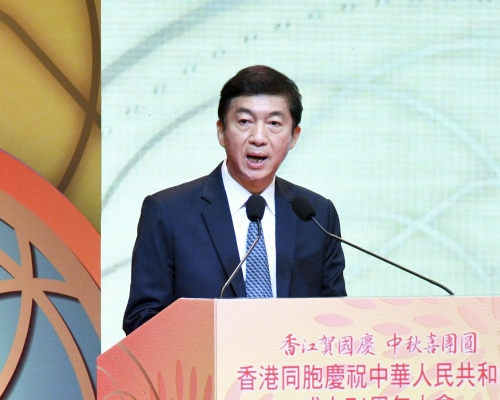 骆惠宁指，中联办将全力支持特区政府依法施政、改革创新。资料图片