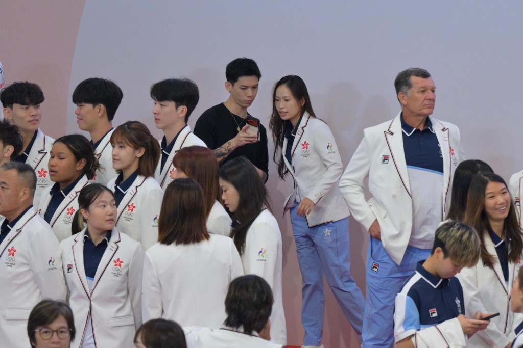 第20届亚洲运动会中国香港代表团授旗典礼。苏正谦摄