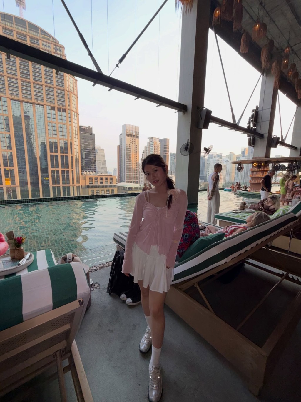 2號李澤欣說:「我係正常嘅香港女仔,做人行得正、企得正,所以乜嘢都唔會怕。」 2號李澤欣說:「我係正常嘅香港女仔,做人行得正、企得正,所以乜嘢都唔會怕。」