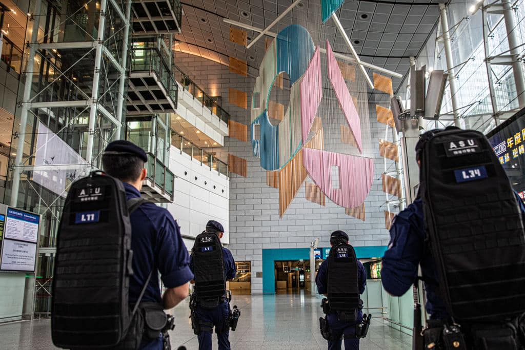 警方於投票日當天將在多區高姿態巡邏反恐。香港警察FB