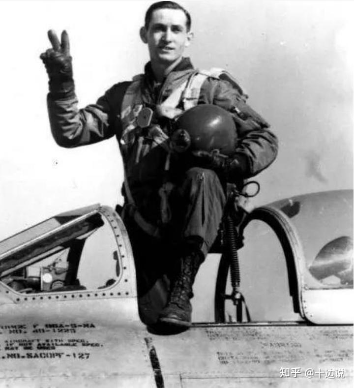 被张积慧击落的美军王牌飞行员乔治•戴维斯。