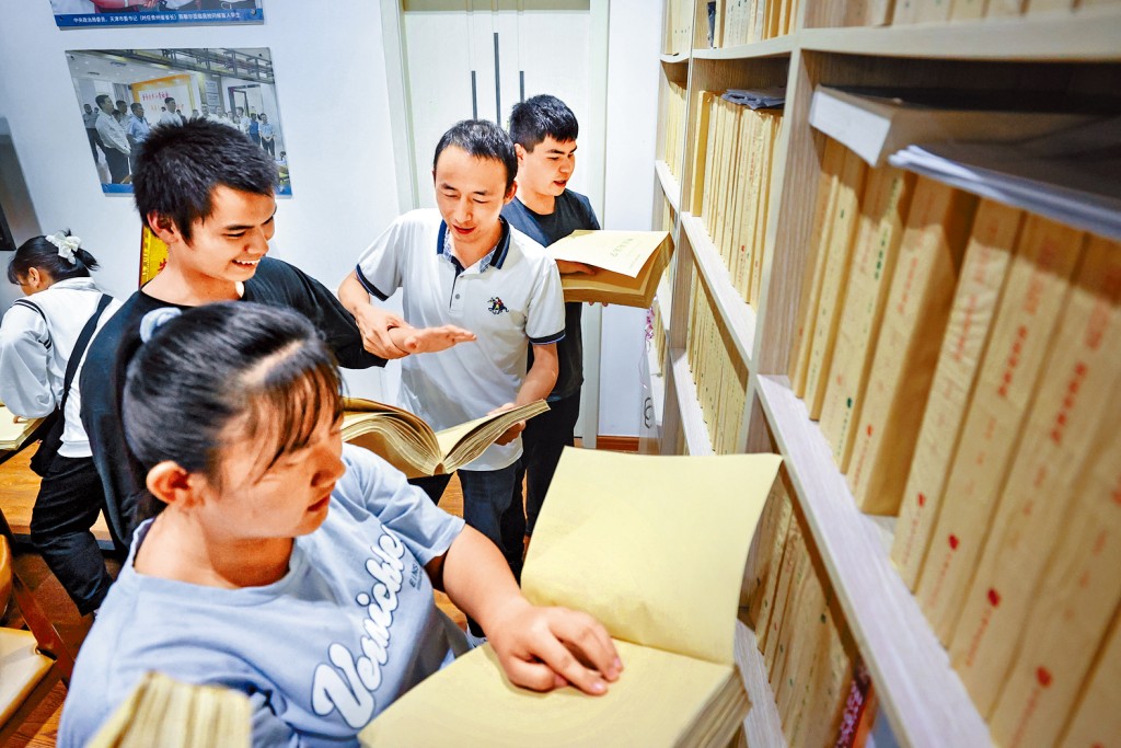 有視障人士希望港府設立公共點字圖書館,讓他們享有更多閱讀權利。