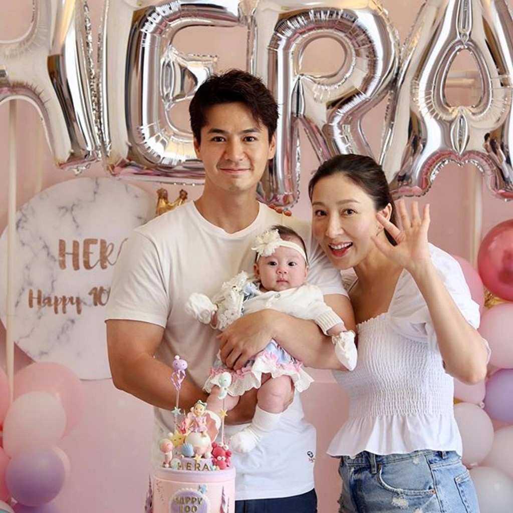 楊茜堯於2016年與TVB演員羅子溢（羅仲謙）結婚，婚後育有一女。