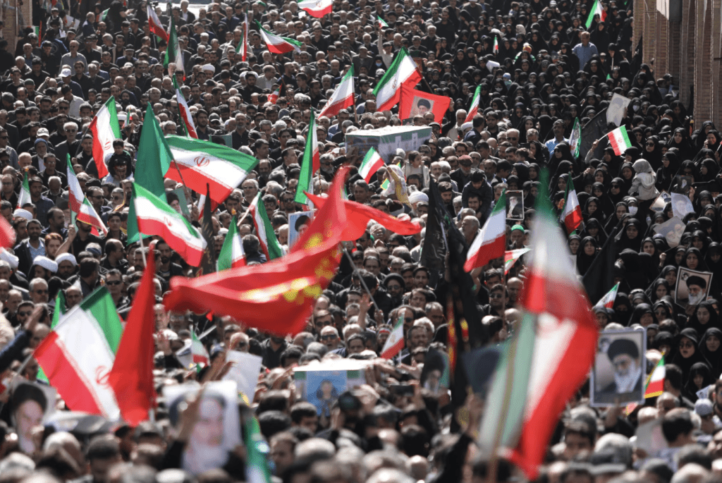 總部設於美國的蘇凡研究中心指出，這場衝突已不僅限於美以與伊朗之間的直接軍事交鋒，而是演變成一場高強度、多領域的區域性戰役。路透社