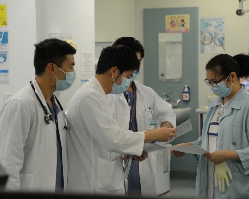 香港病人組織聯盟晚上開會,討論放寬海外專科醫生實習安排方案。資料圖片