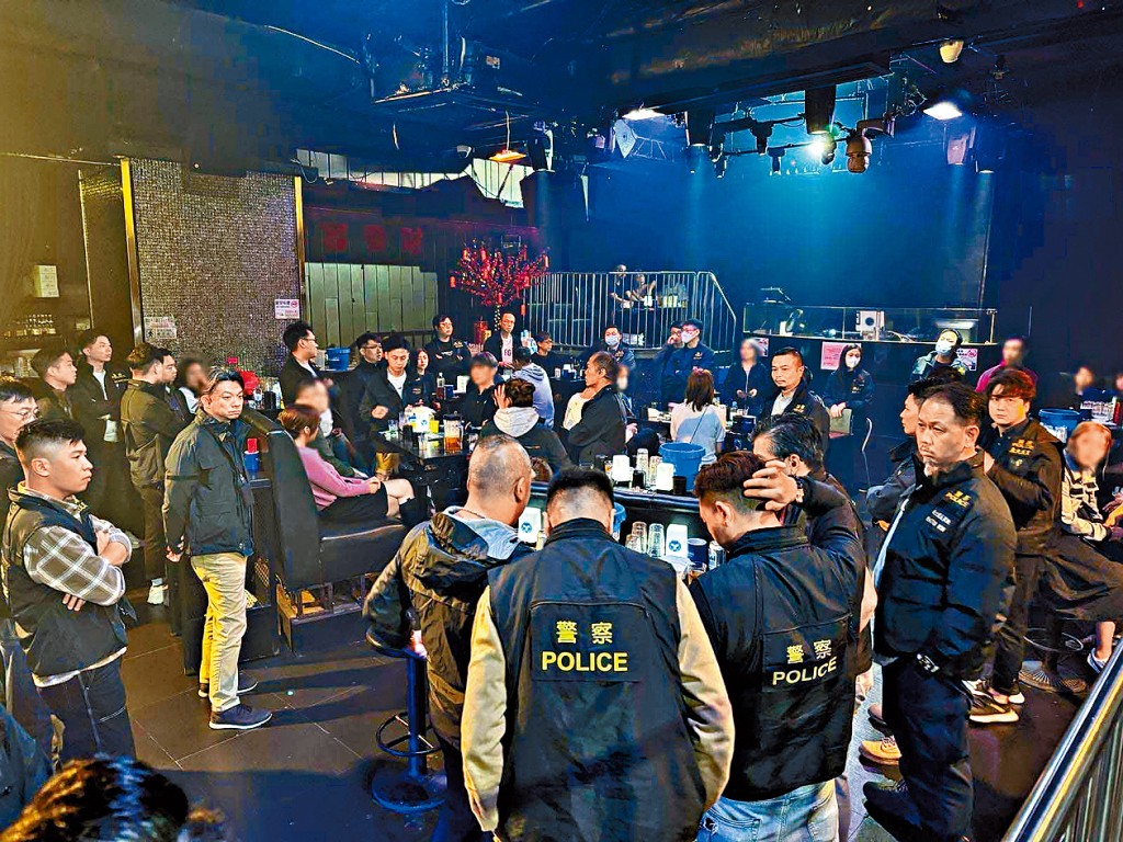 警方一連5日在全港多區進行執法行動，以打擊黑社會活動及堵截其收入來源。