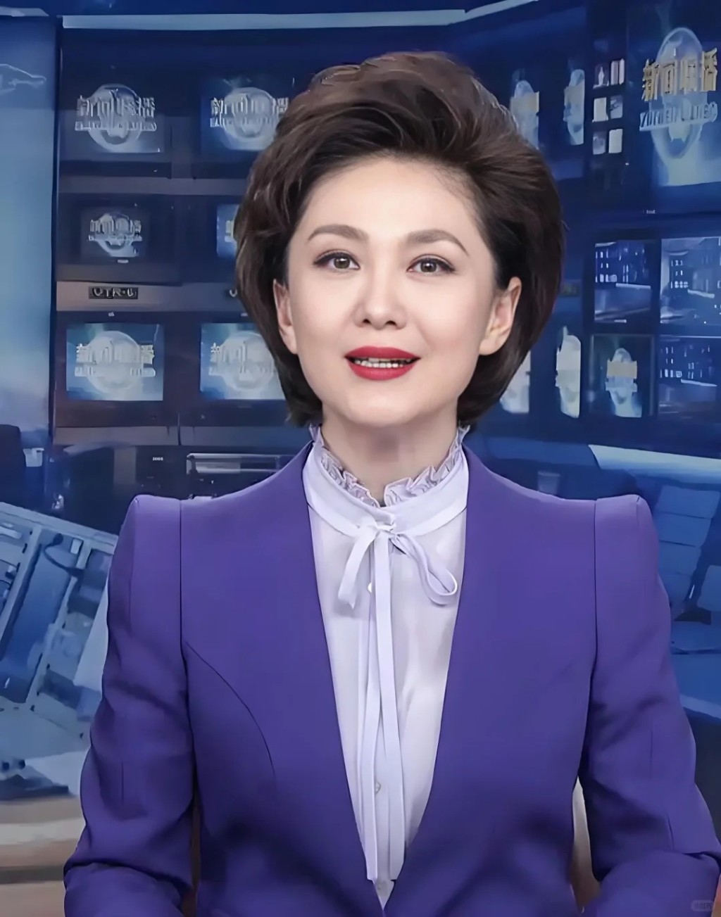 「新聞國臉」海霞是知名的新聞聯播主持人。