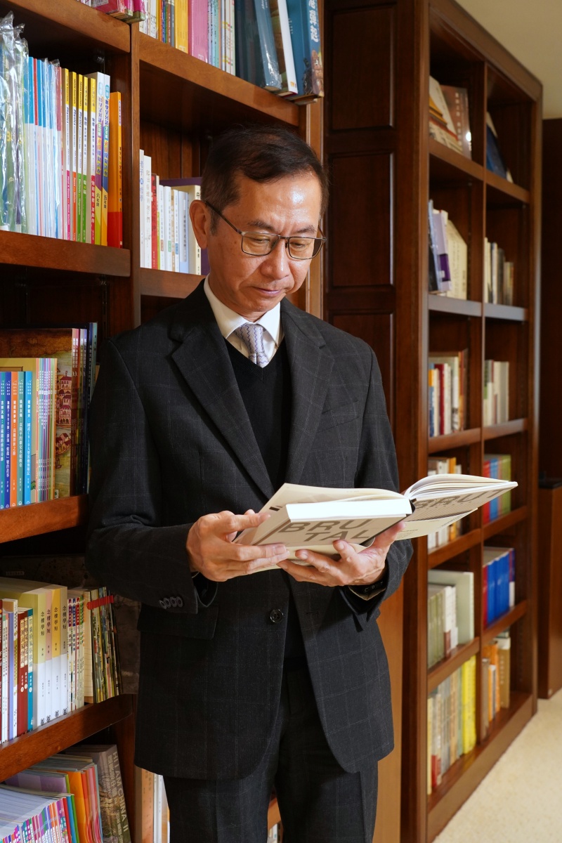 李家駒博士指獲選好書都是從「優中選優」。