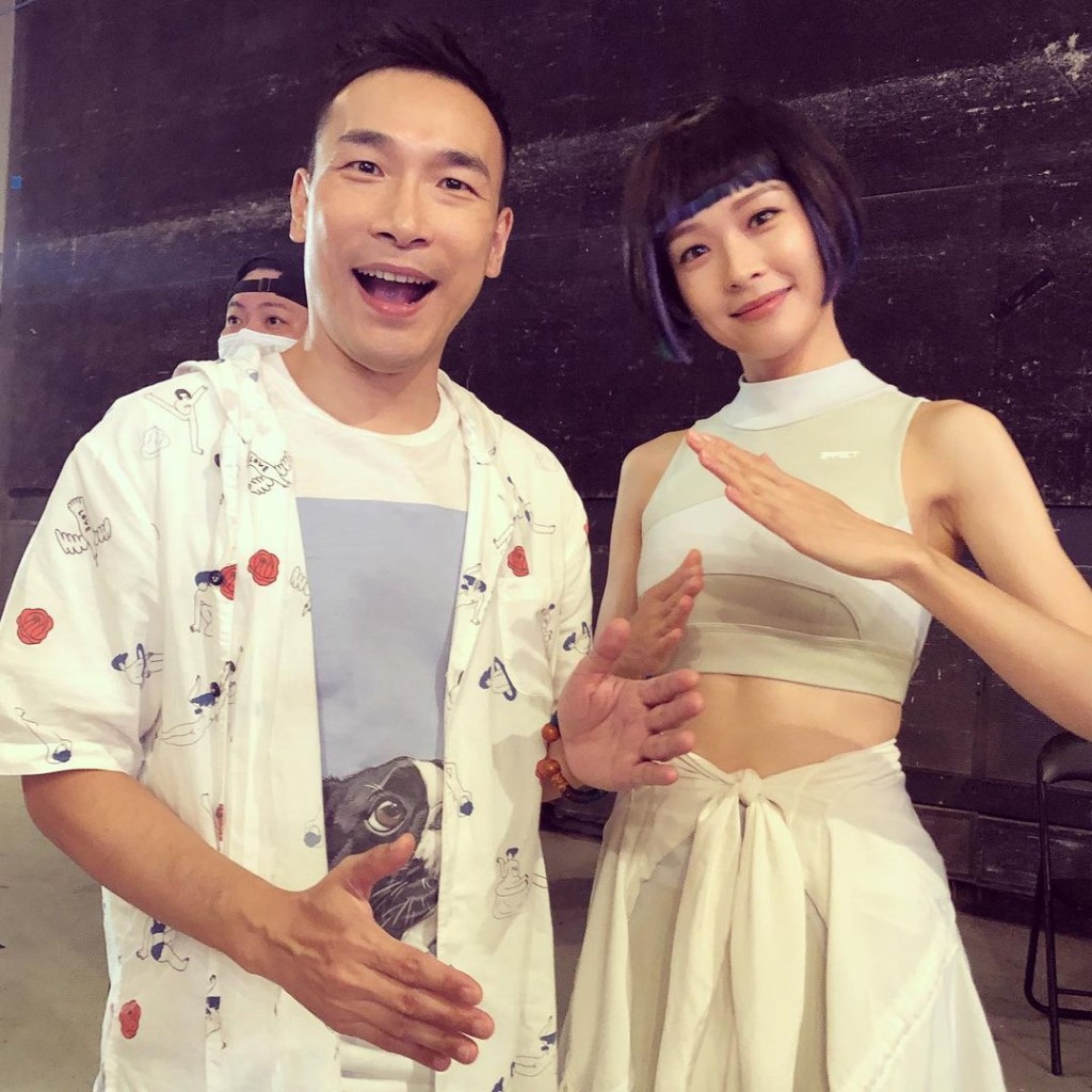 泰臣跟李佳芯飾演智能人獲外界讚好。