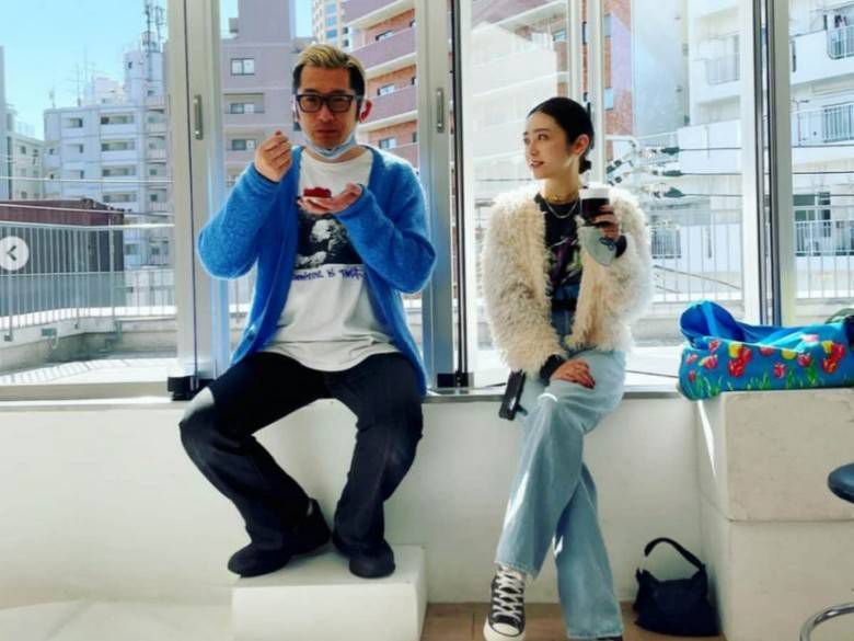 安達祐實2014年嫁替她拍寫真的攝影師桑島智輝。