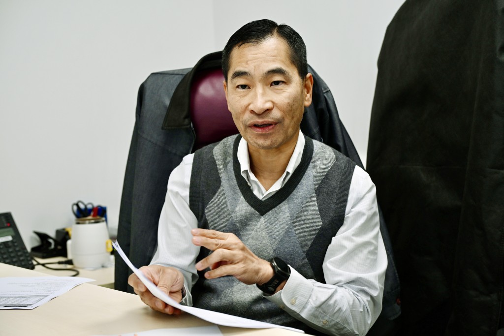 本地資深投資者林一鳴當時參加划艇比賽。資料圖片 本地資深投資者林一鳴當時參加划艇比賽。資料圖片