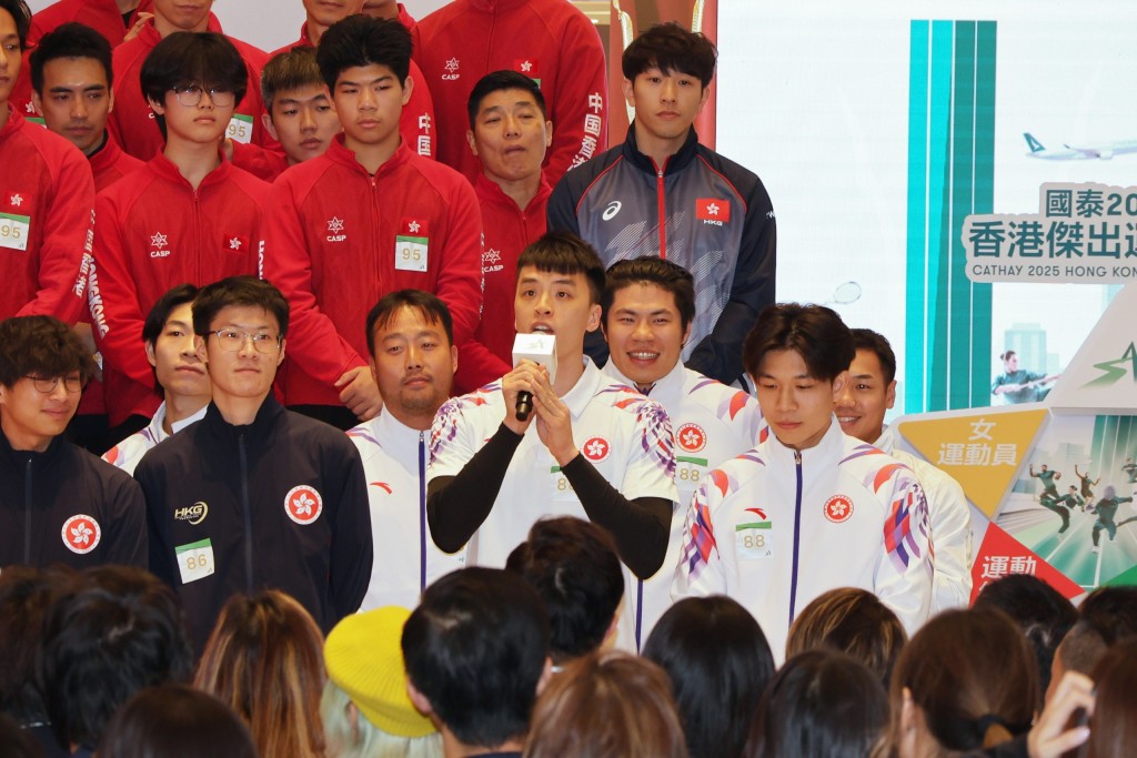 男子手球隊在公投拉票活動上。徐嘉華攝 男子手球隊在公投拉票活動上。徐嘉華攝