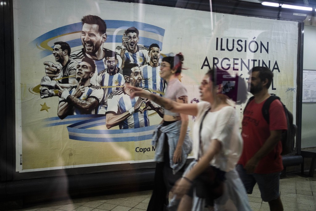阿根廷国内地铁站都有阿根廷图画。 AP