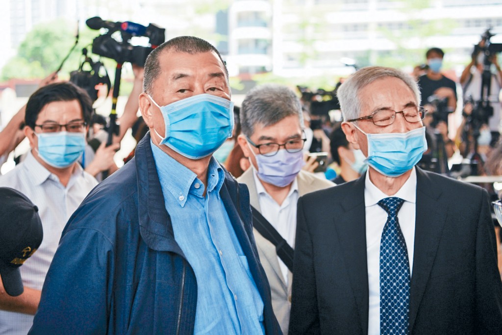 黎智英於《香港國安法》生效之後,相約李永達等人到其家中飯聚,商討如何應付《香港國安法》。