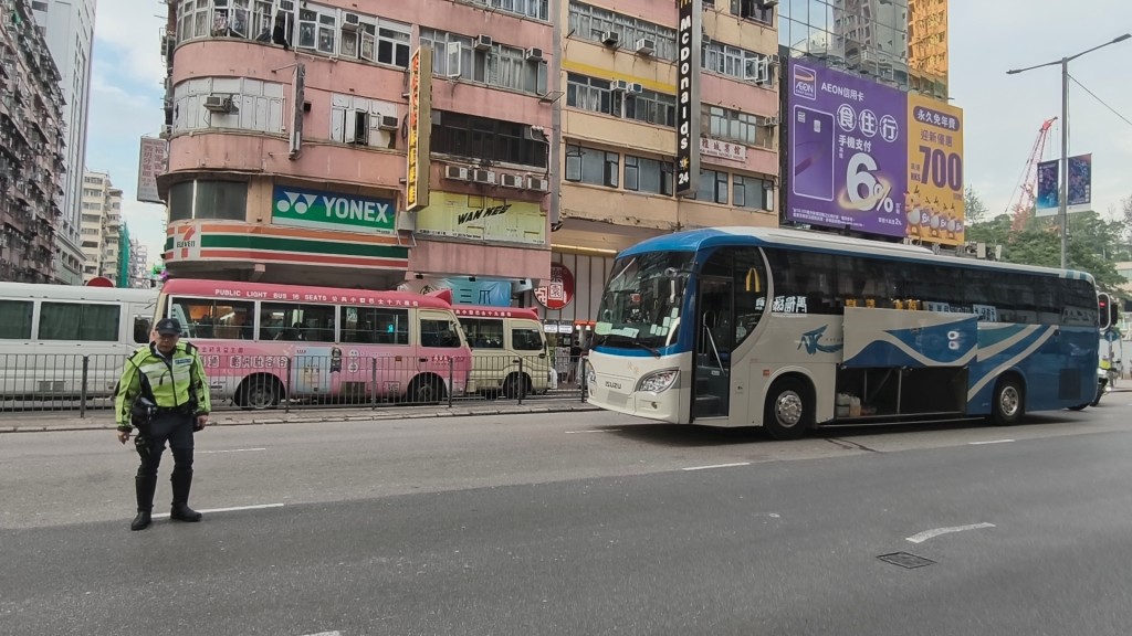 涉事旅遊巴。 涉事旅遊巴。