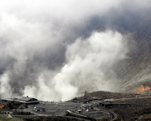 今早10時半左右在神奈川縣箱根山拍攝的景貌。