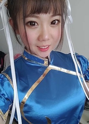 大眼睛和可愛的臉蛋,本來非常惹人憐愛。 微博圖片