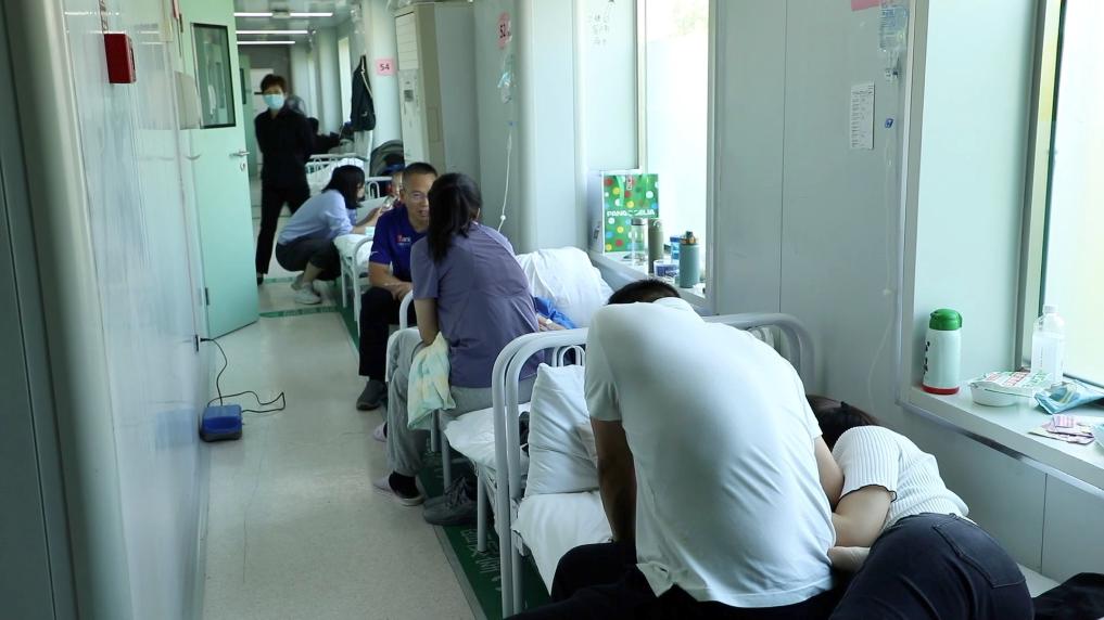 內地多處地方出現兒童呼吸道「混合感染」情況，令醫院兒科壓力大增。新華社