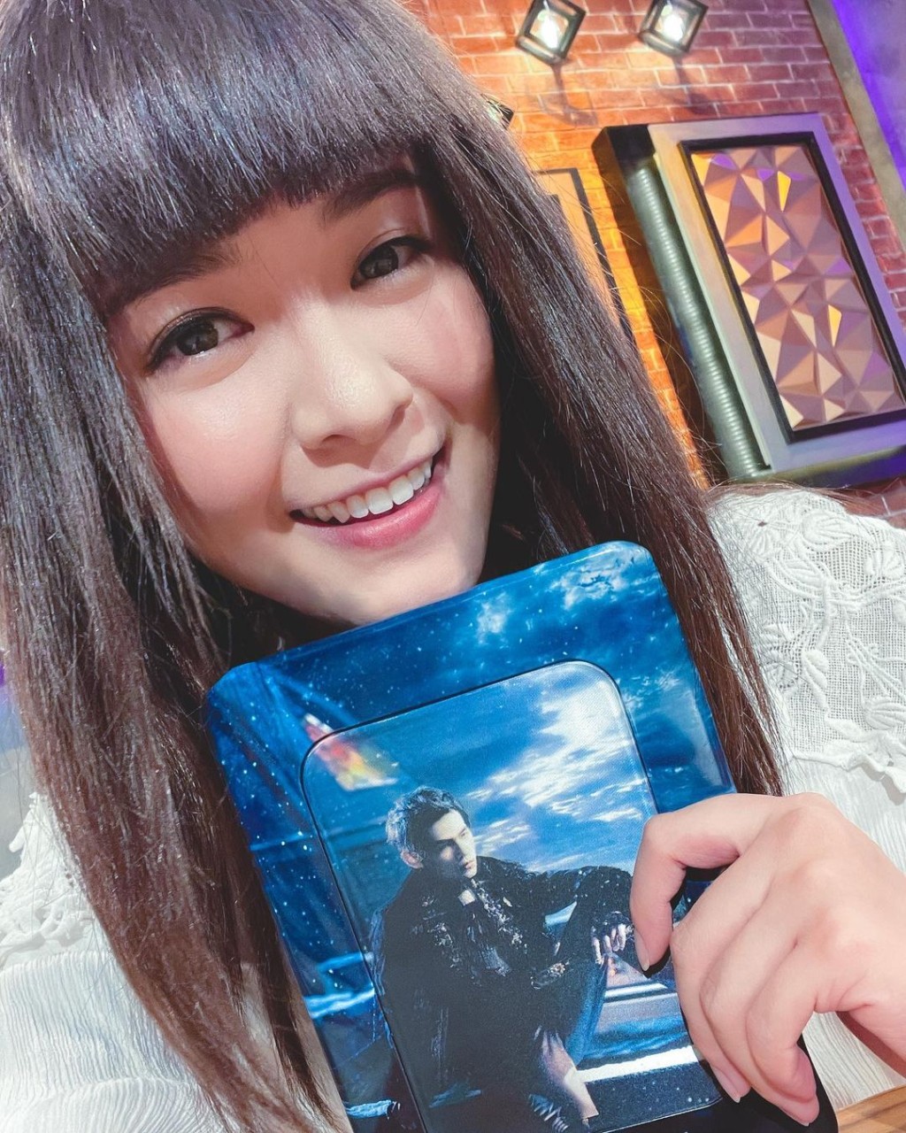 江嘉敏開心被指與祖藍扮女人撞樣。