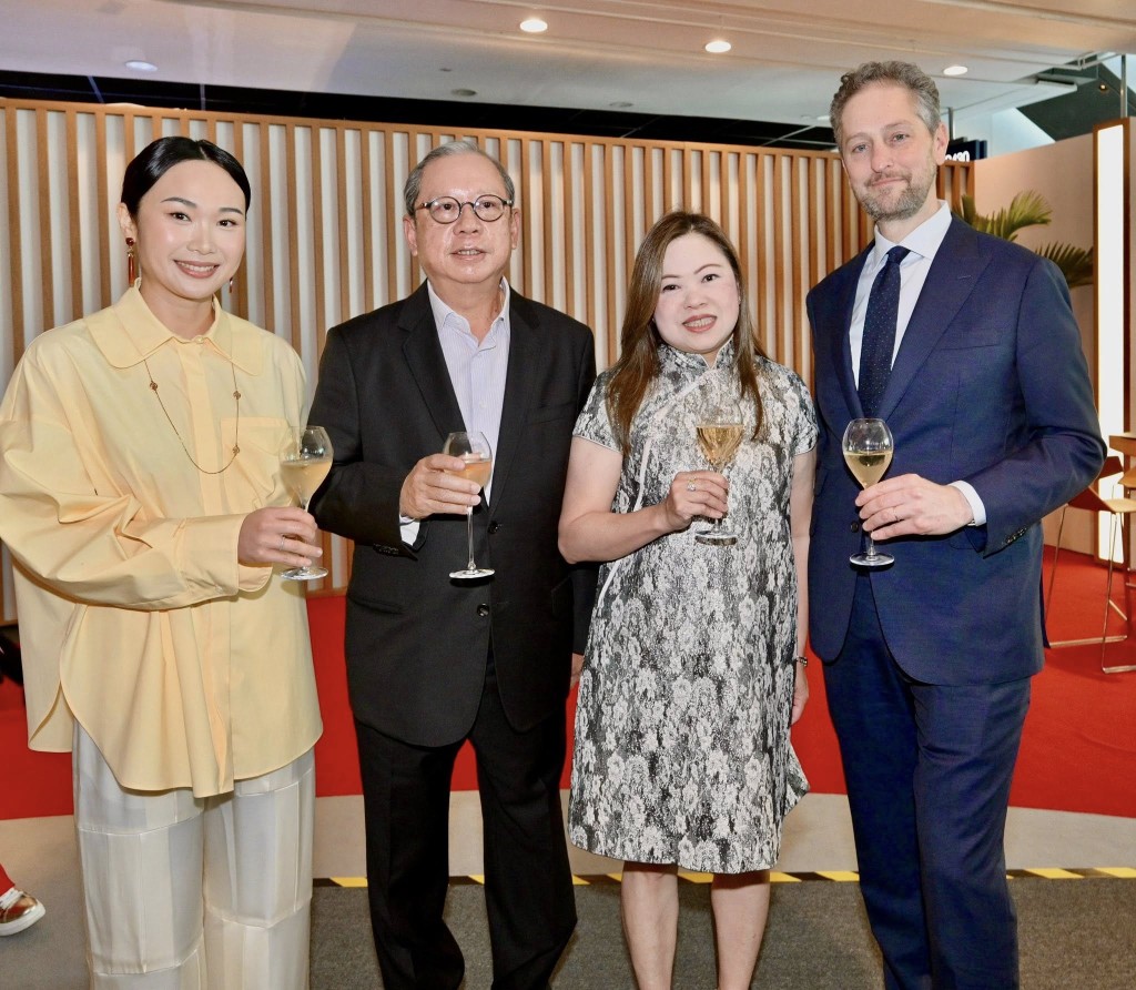 巴塞尔艺术展（Art Basel）2026年展会今天举行开幕酒会，罗淑佩出席活动。罗淑佩FB