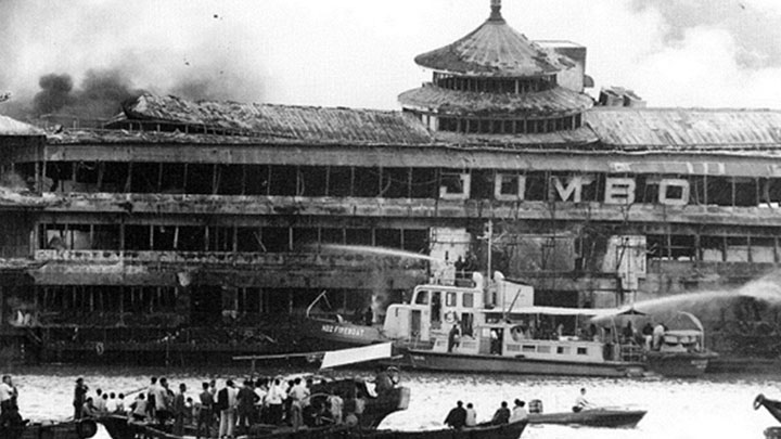 珍寶海鮮舫開幕前6日發生大火，造成34人死亡42人受傷。網上圖片