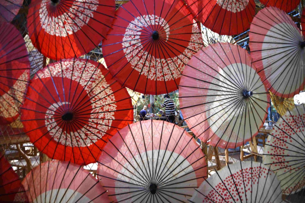 「傘」字形態像「八十」，所以稱之為傘壽。