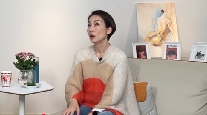 江美儀盡訴心中情。 江美儀盡訴心中情。