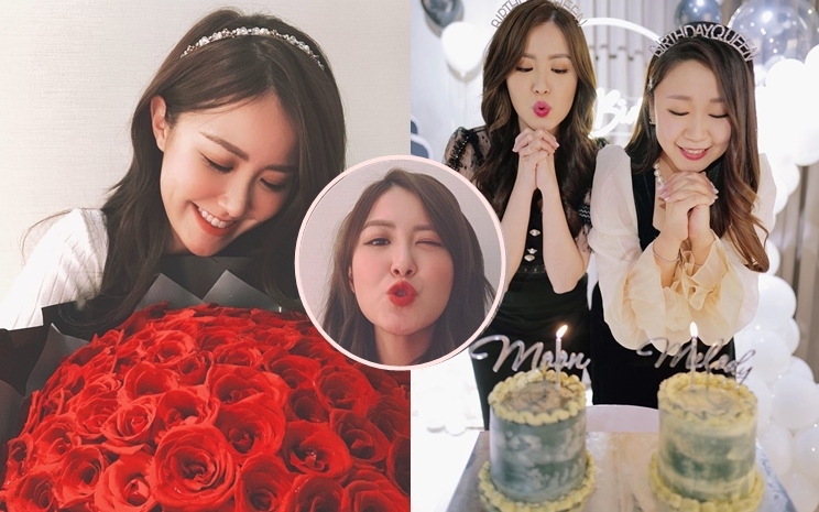 劉佩玥收大紮玫瑰花，露出冧爆笑容。