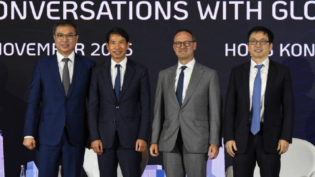 左起為金融學院行政總裁馮殷諾；春華資本創始人胡袓六；EQT亞洲主席Jean Eric Salata；高瓴投資創始人張磊。