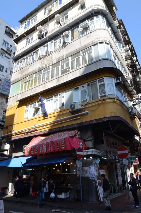 現場是油麻地上海街171號一個劏房單位。歐陽偉光攝