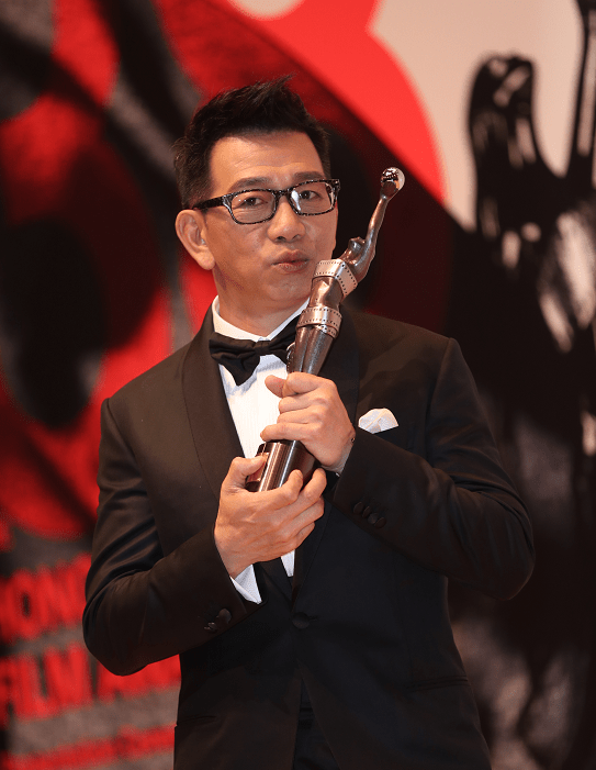 袁富华曾获金马奖「最佳男配角奖」。