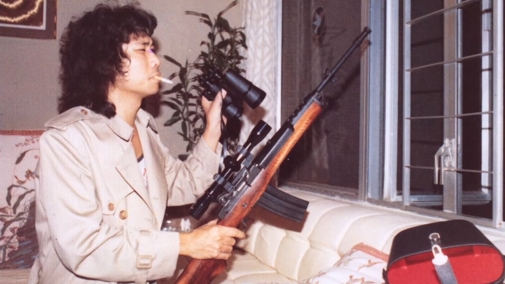 夏韶声曾拥有不少逼真的模型枪。