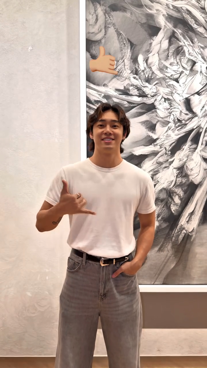林澤謙擺出不同的pose。 林澤謙擺出不同的pose。