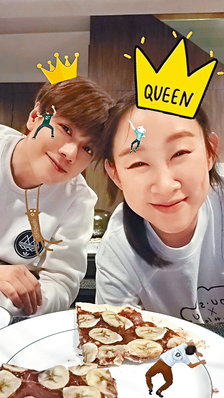 軒仔好友王菀之都由追蹤名單中「消失」，不過相信與社交網的新功能有關。