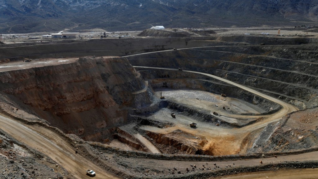 中国的稀土开采矿。