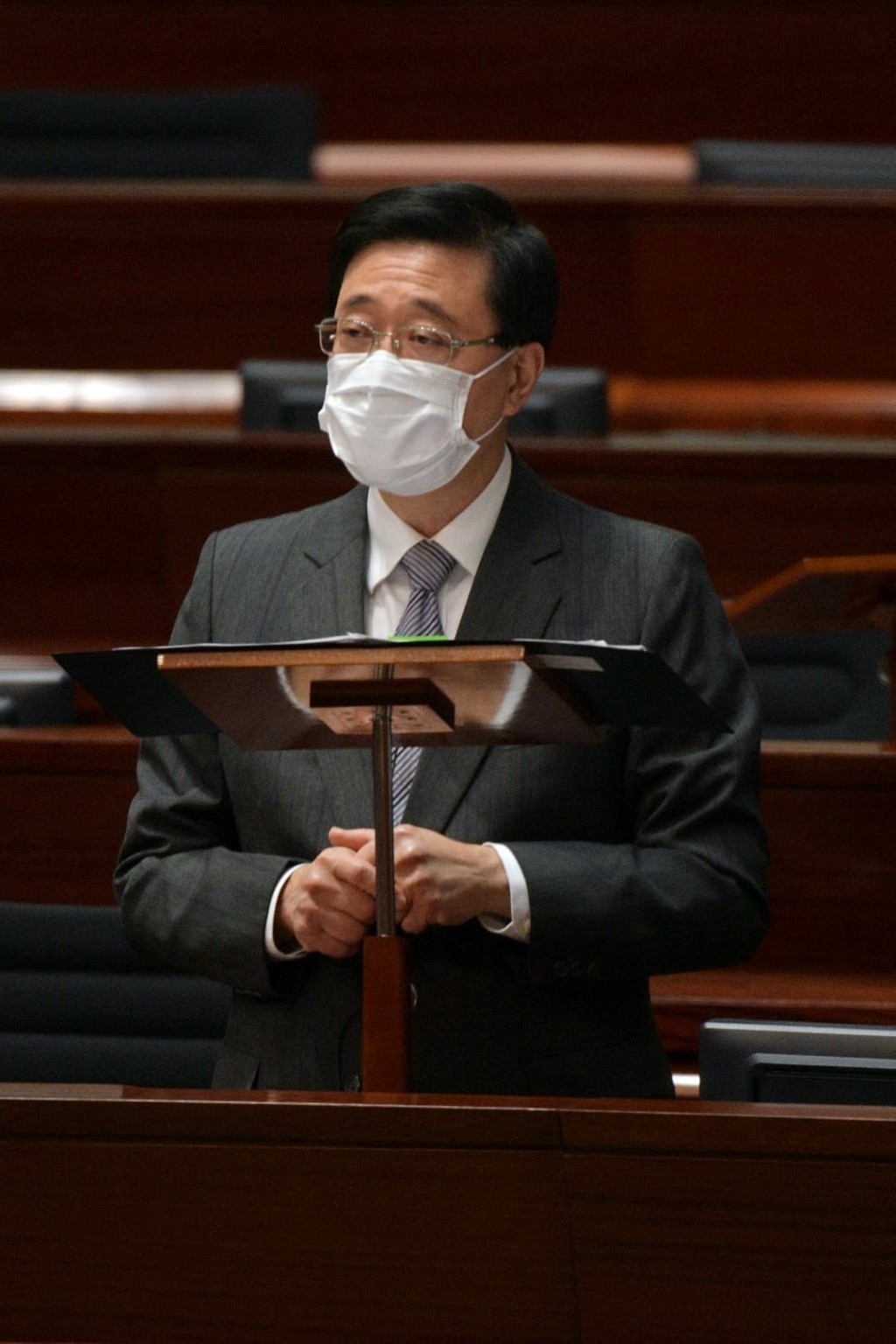 李家超批評,過去有議員反中亂港、對抗內地。