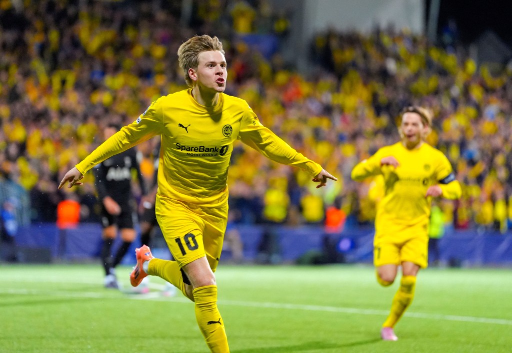 赞斯侯基(Jens Hauge)对热刺、多蒙特、曼城和国米，都有入球进帐。路透社