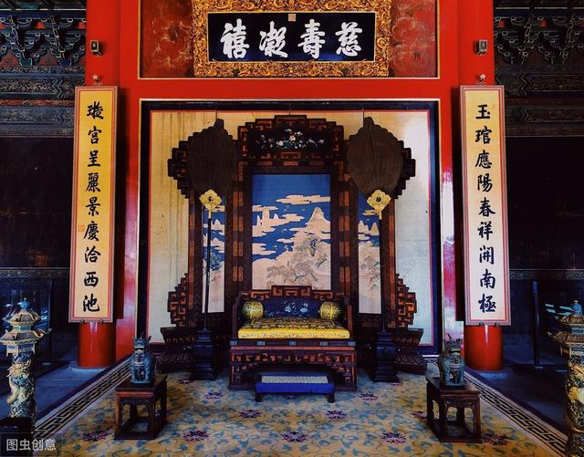 1888年12月,北京第一盞電燈在慈禧太后的寢宮樂壽堂裏亮起。網圖 1888年12月,北京第一盞電燈在慈禧太后的寢宮樂壽堂裏亮起。網圖