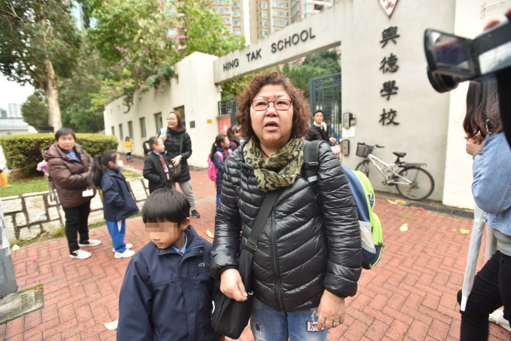 有家長高太表示,對事件感到傷心,令人心痛。