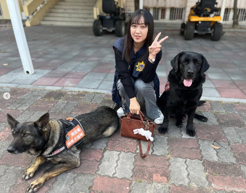 高雄女警蔡玉貝在網上人氣很高。IG