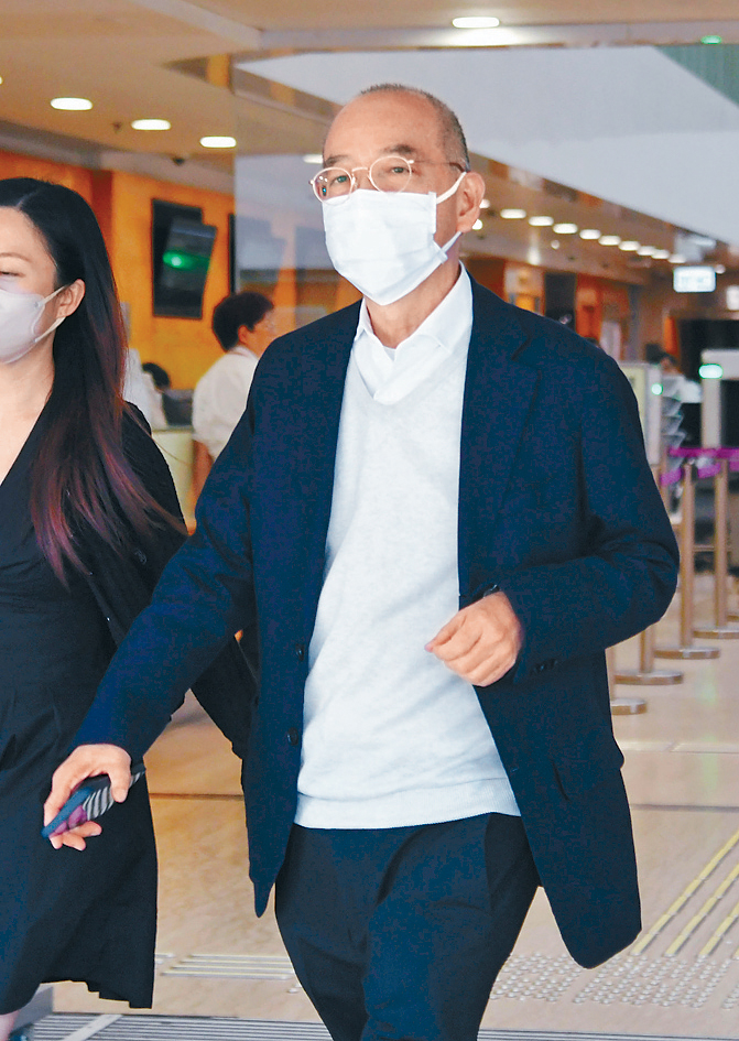 藝人麥浚龍（Juno）父親麥紹棠。