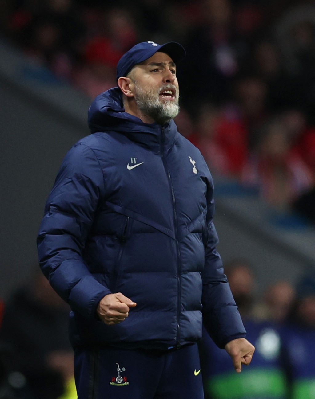 杜陀無情地在17分鐘便將堅士基換下。路透社