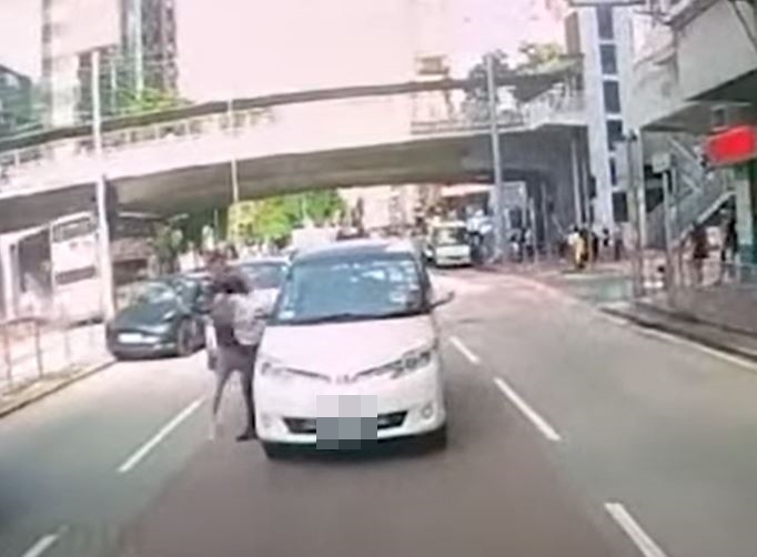  車CAM特警影片截圖