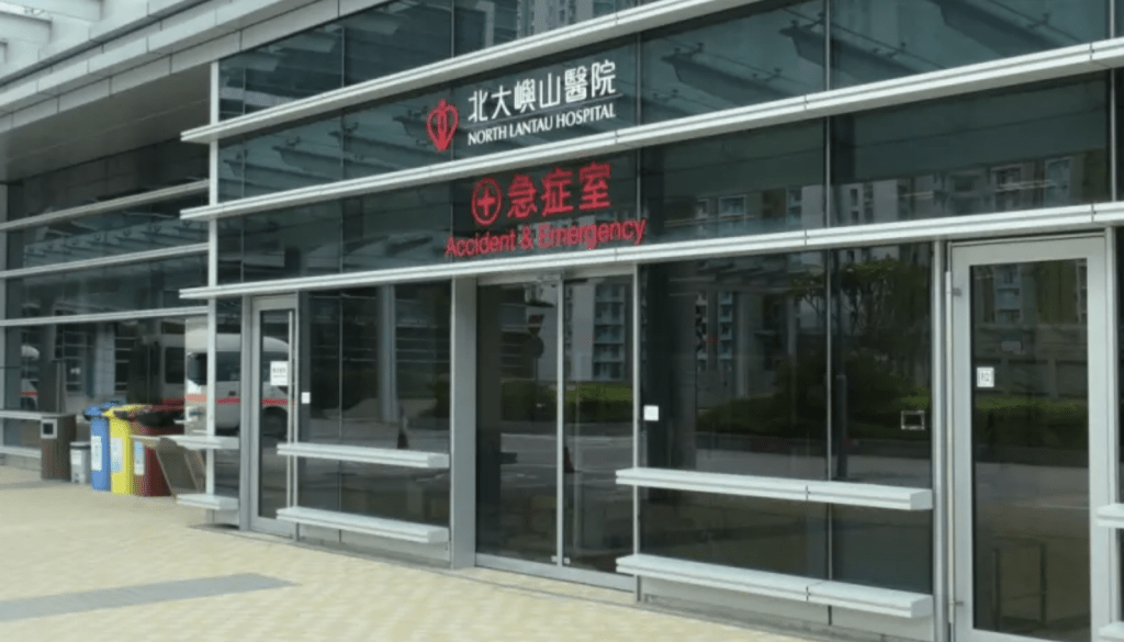 機場停機坪車輛撞拖拉機，造成4人受傷，分別送往瑪嘉烈醫院及北大嶼山醫院接受進一步治理。資料圖片