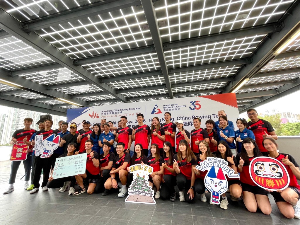 香港賽艇隊周五在賽艇中心總動員參與誓師大會。徐嘉華攝 香港賽艇隊周五在賽艇中心總動員參與誓師大會。徐嘉華攝