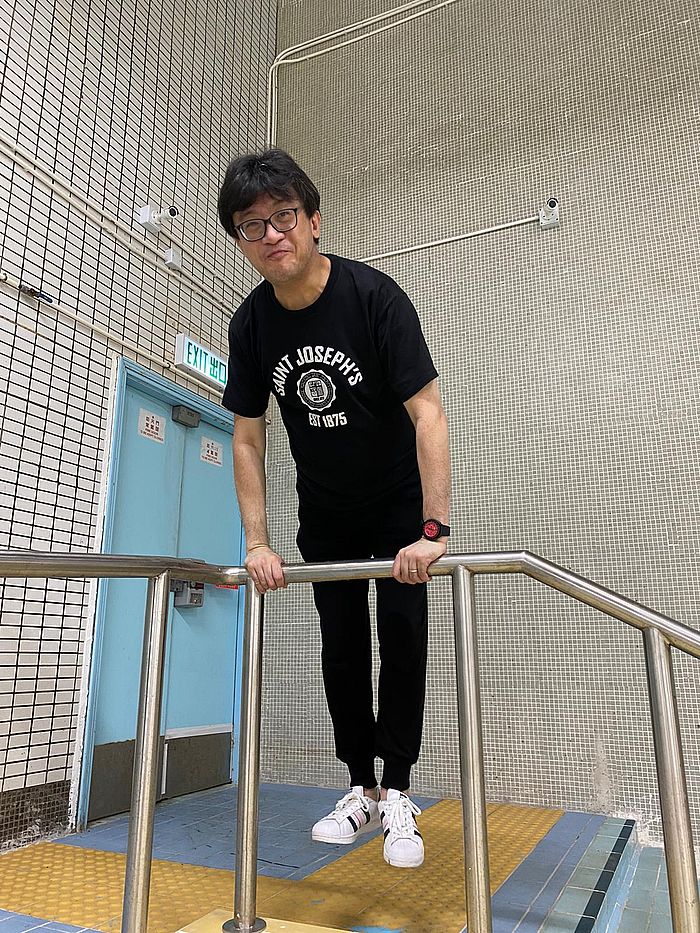 一眾聖若瑟書院名人舊生亦以「Fun」(於黃校長游泳挑戰的時間,同時進行約一小時的運動)的形式支持黃校長,包括石永泰、鄧浩光,還有遠在日本東京的方力申等等。