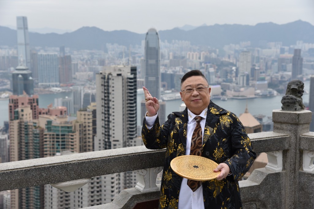 未來九運二十年，香港要繼續興旺，希望見到有「天眼」的標誌性建築物。
